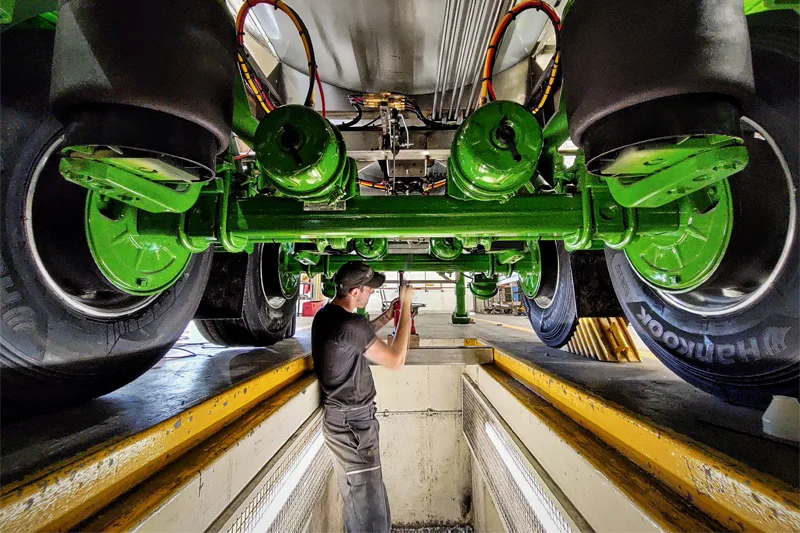 3-Frame Straightening and Alignment